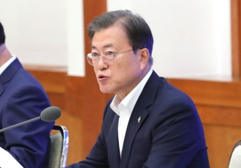 문 대통령, 김연철 사표수리···통일부 장관 후임 물색