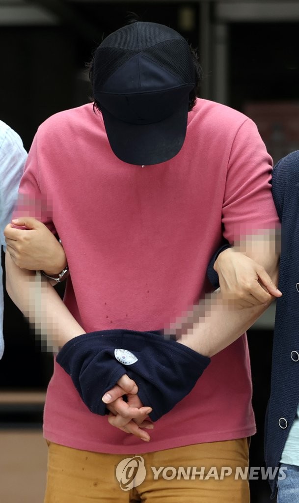 서울역 ‘묻지마 폭행’ 피의자 구속영장 기각···法 “위법한 긴급체포” / 사진=연합뉴스