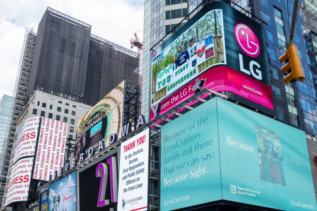 LG전자, 美 뉴욕 타임스퀘어 전광판 ‘땡큐’ 릴레이
