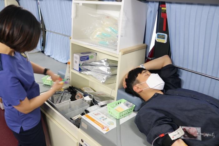 한국국토정보공사 광주전남지역본부,, ‘세계 헌혈자 날(6월 14일)’을 맞아 헌혈 참여 모습