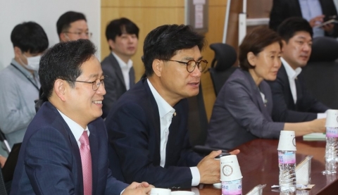 통합당 초선모임, 김종인에 여의도연구원 독립 건의