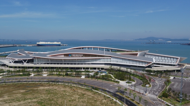 인천항만공사 “인천항 국제여객터미널, 화물처리 기능 우선 개장”