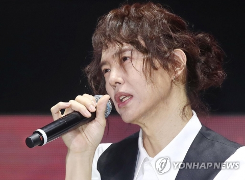 양준일, ‘女스태프 중고차 값’ 발언 논란에 사과...“성 편견 고려하지 못했다”