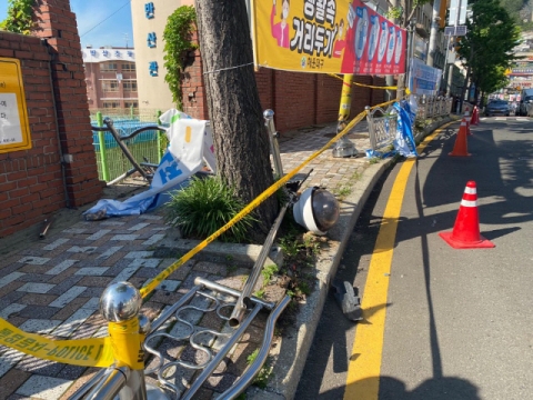 부산 스쿨존 승용차 돌진 사고···6세 여아 끝내 사망