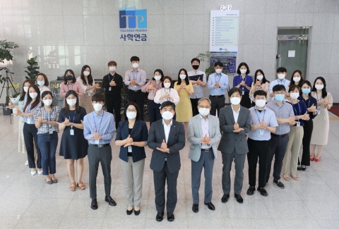 사학연금, ‘덕분에 챌린지’ 동참···의료진 응원