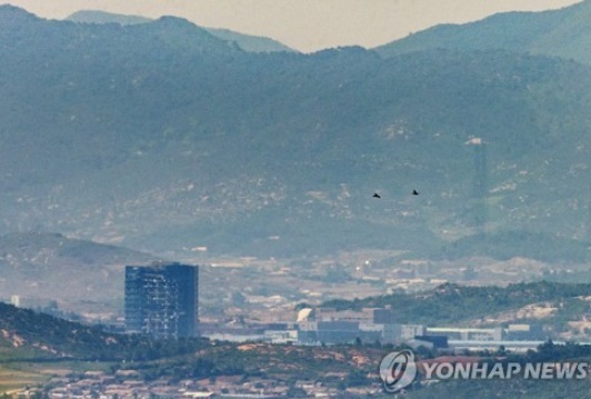 북한, 2년만에 대남확성기 재설치···DMZ일대 여러곳  사진=연합뉴스 제공
