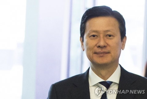 롯데家 신동주 SDJ회장, 롯데지주 지분 전량 매도