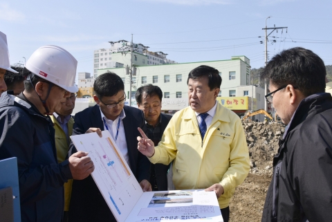 이동진 진도군수 “지속 발전 가능한 미래비전에 역량 집중”