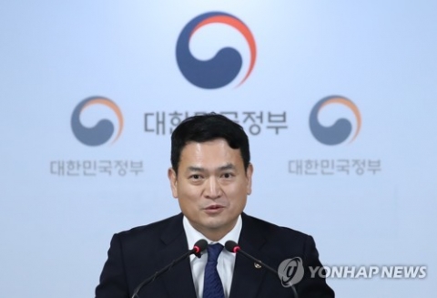 ‘김현미 교체설’ 모락모락···후임 김경욱 전 차관 유력?