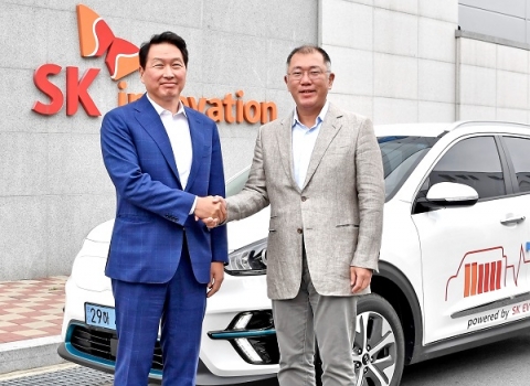 최태원-정의선, 배터리 동맹···전기차 글로벌 ‘톱3’ 속도낸다(종합)