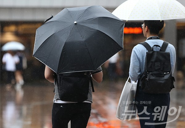 비오는 날씨. 사진=최신혜 기자 shchoi@newsway.co.kr