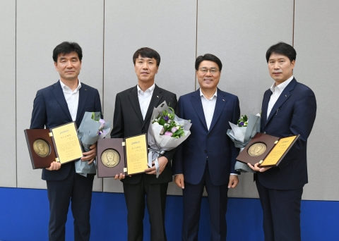 포스코, 명장 3인 선정···최정우 “모두가 명장에 도전”