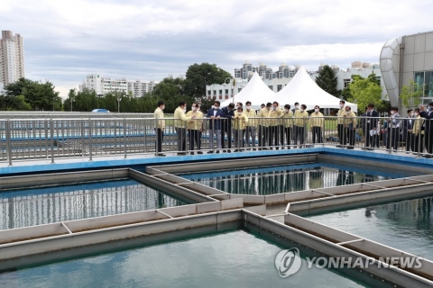 수돗물 유충 나온 인천시 정수장, 밀폐형 정수장으로 교체