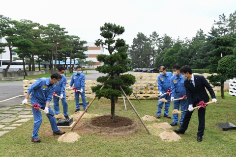 광양제철소, 포스코명장 임명 기념 식수행사 가져
