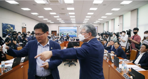 국토위, 전월세신고제 등 부동산 관련법 통과