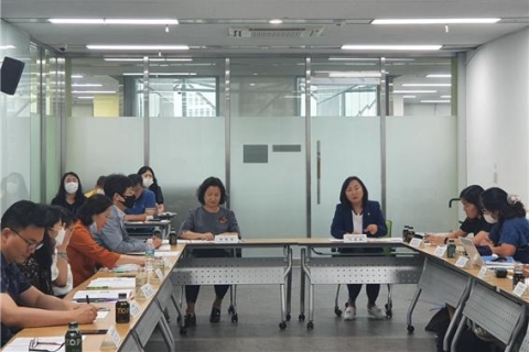 서울시의회 이영실 위원장 “코로나19 장기화, 노년층 사회·심리적 안정 대안 필요”