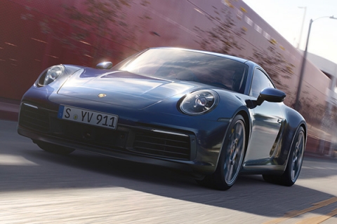  포르쉐 911 카레라 4S, 450마력 ‘질주 본능’ 일깨우다