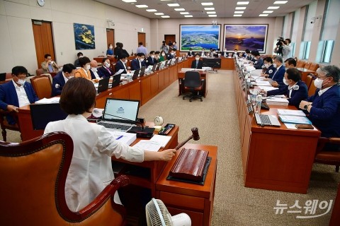 부동산 감독기구 논란···정부 내 ‘엇박자’에 혼란 가중