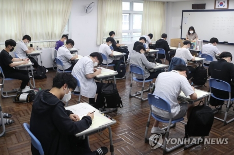 “9월 모의평가, 작년 수능과 비슷하거나 다소 쉬워”
