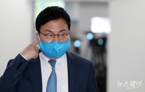 '횡령·배임 혐의' 이상직, 2심도 징역 10년·추징금 554억 구형