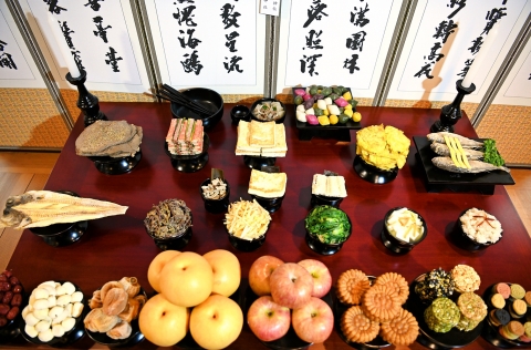 aT, “추석 일주일 전, 차례상 차림비용 24만 4천원선”