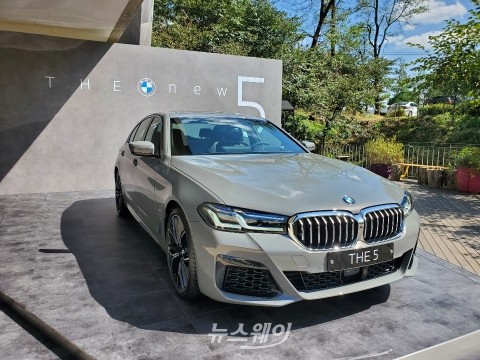 BMW 뉴 5시리즈, 벤츠 E 클래스 대항마 ‘출격’···6360만원~