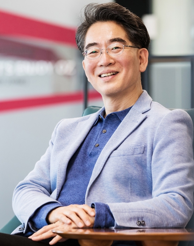 LG디스플레이, 협력사와 OLED 생태계 전략 구상