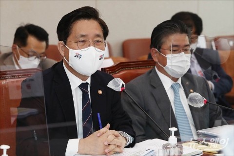 성윤모 “산자부, 미래자동차과 신설할 계획”