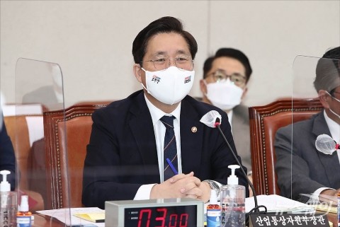 성윤모 “내년 수출 확실히 플러스로 돌리겠다”