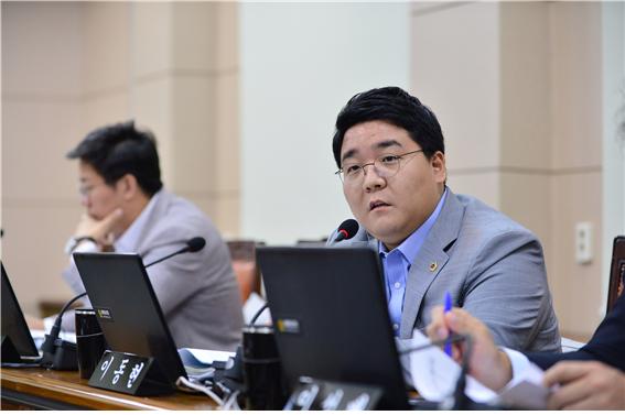 서울시의회 이동현 의원, ‘대면업무 필수노동자 지원’ 조례 제정안 대표 발의