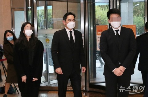 CJ 이재현 첫 조문 “집안 이끈 자랑스런 작은아버지”
