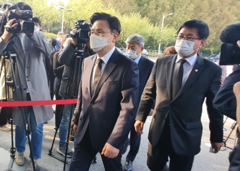 황교안 “한국 경제의 거목···애도의 뜻 표한다”