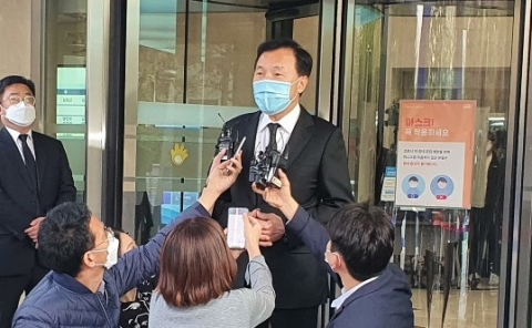손학규 “일류 국가로 전진시킨 장본인”