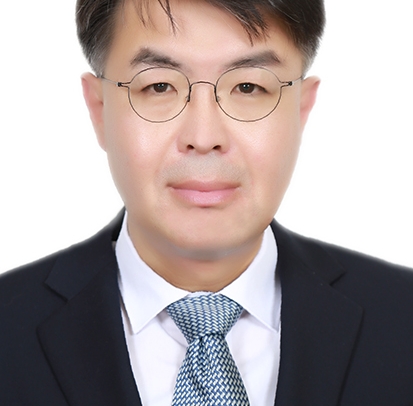 ‘똘똘한 한채’·‘정책실패’ 꼬리표에도 윤성원 재기용···왜