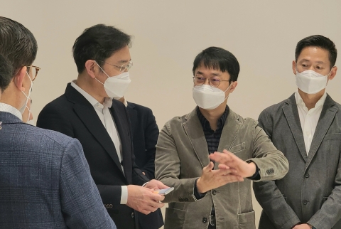 이재용, 삼성전자 사장단 반도체·가전에 힘 실어줬다
