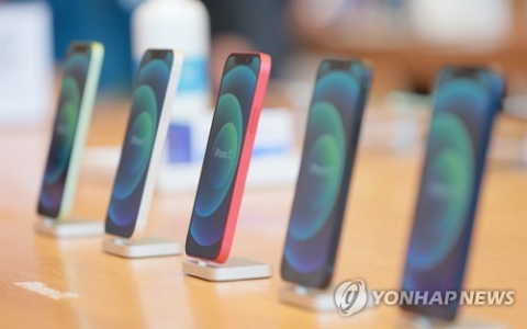 이통3사, 갤S20·아이폰12 지원금 ↑···연말 대목 맞이 가입자 유치전