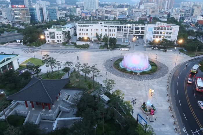 구전남도청-김향득작가