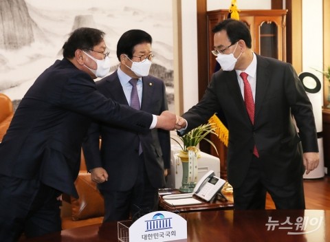 여야, 중대재해법·생활물류법 처리 합의···7일 백신 관련 현안질의