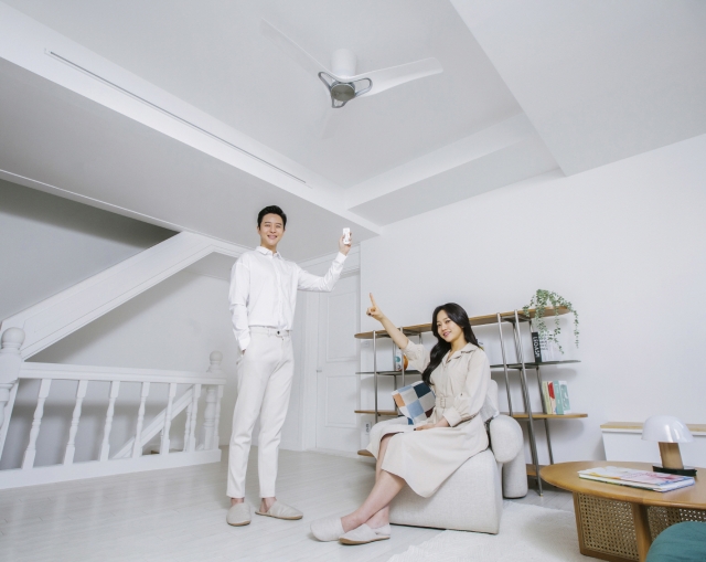 “집에서 사계절 쓰는 천장형 선풍기”···LG전자, 프리미엄 ‘LG 휘센 실링팬’ 출시