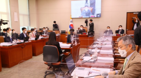 공정거래법·노조법 법사위 통과···국민의힘 불참