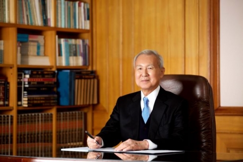 윤대원 학교법인일송학원 이사장, 웁살라대학교 ‘린네 금메달’ 수상