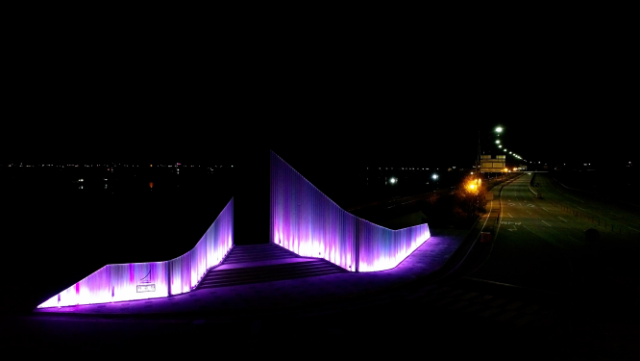 화성시 전곡항 진입로 상징조형물 ‘Wind Wave’(야간조명)