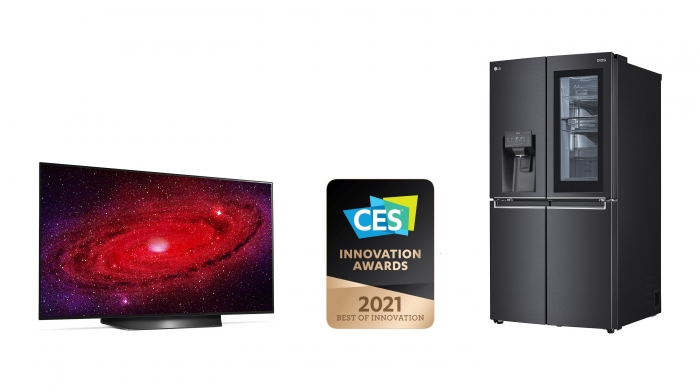 CES 최고 혁신상을 받은 48형 LG 올레드 TV와 음성인식 인스타뷰 냉장고. 사진=LG전자 제공