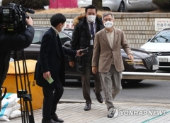 검찰, 인턴확인서 허위 발급 혐의 최강욱에 징역 1년 구형