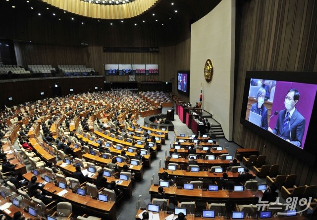 민주당, 법관 탄핵안 160명 동참···의결 정족수 넘겨
