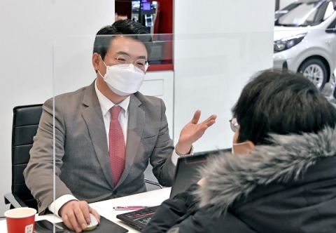 기아, 김경수 영업과장 지난해 494대 팔았다