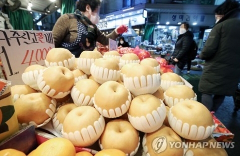 4월 소비자물가 2.3% 상승···3년 8개월 만에 최고