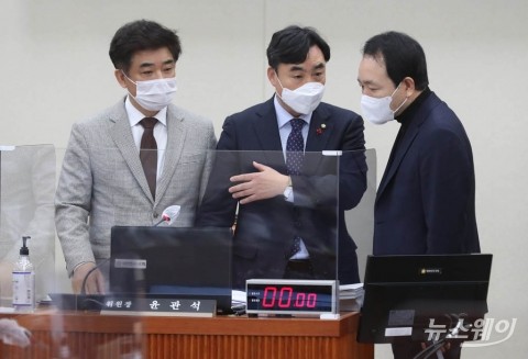 이해충돌방지법, 국회 상임위 통과···190만명 대상