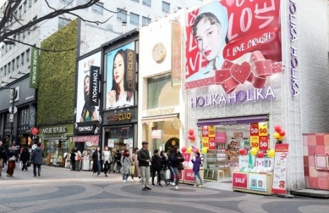 &quot;대기업부터 중소기업까지&quot;···K로드숍, '올리브영' 향하는 이유는