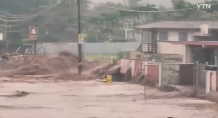 하와이, 홍수 비상사태 선포···댐 붕괴 우려에 주민 대피령. 사진=YTN 뉴스 캡쳐